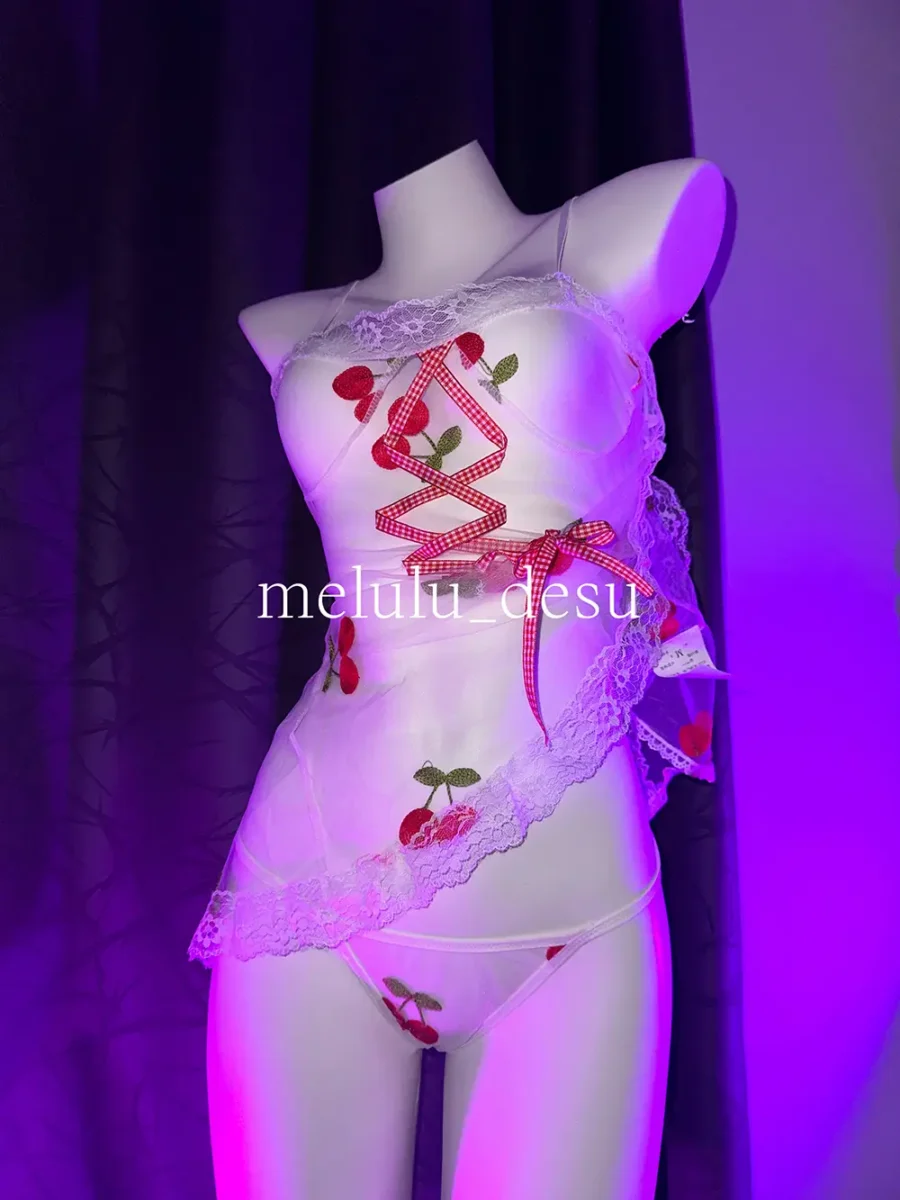 Cherry Temptation Set